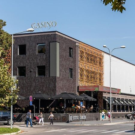 Apartmán Lara Komárno Esterno foto